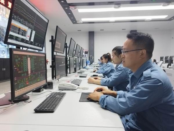 三胺事业部二套、三套、小尿素装置长周期运行突破200天